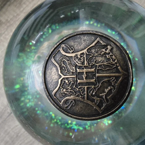 Enesco Wizarding World of Harry Potter Hogwarts Castle Water Globe - Picture 3 of 4